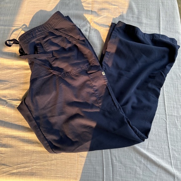 2 Pairs Grey’s Anatomy Scrub Pants Large - Picture 1 of 6